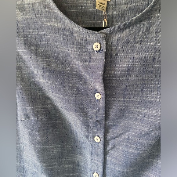 NWT Autres Filles Chambray Sleeveless Top - Picture 2 of 5